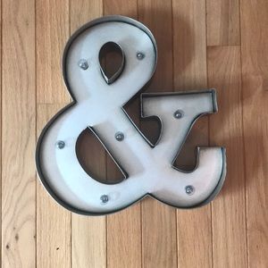 & Light up Metal Decoration